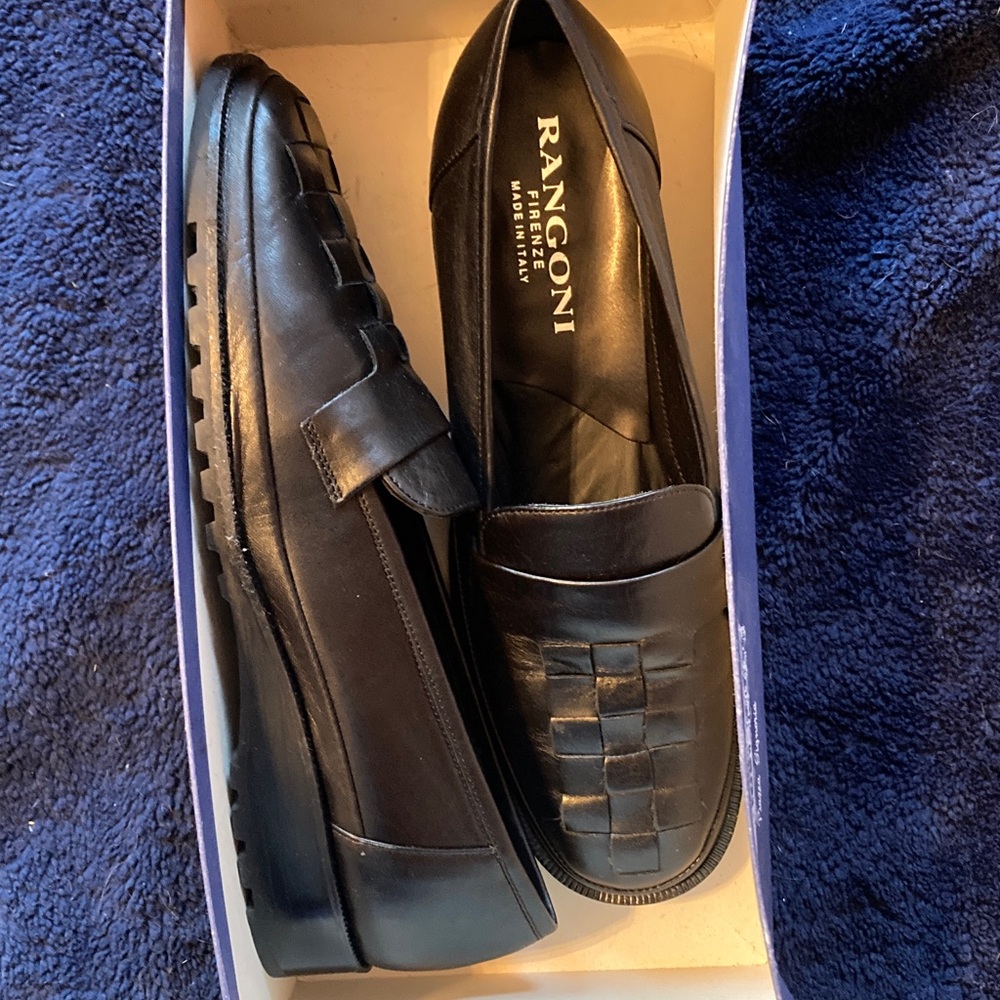 Rangoni Size 8AAA Loafers